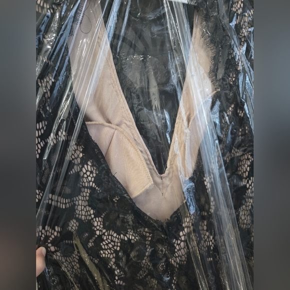 Betsy & Adam Lace Evening Dress - Picture 7 of 14